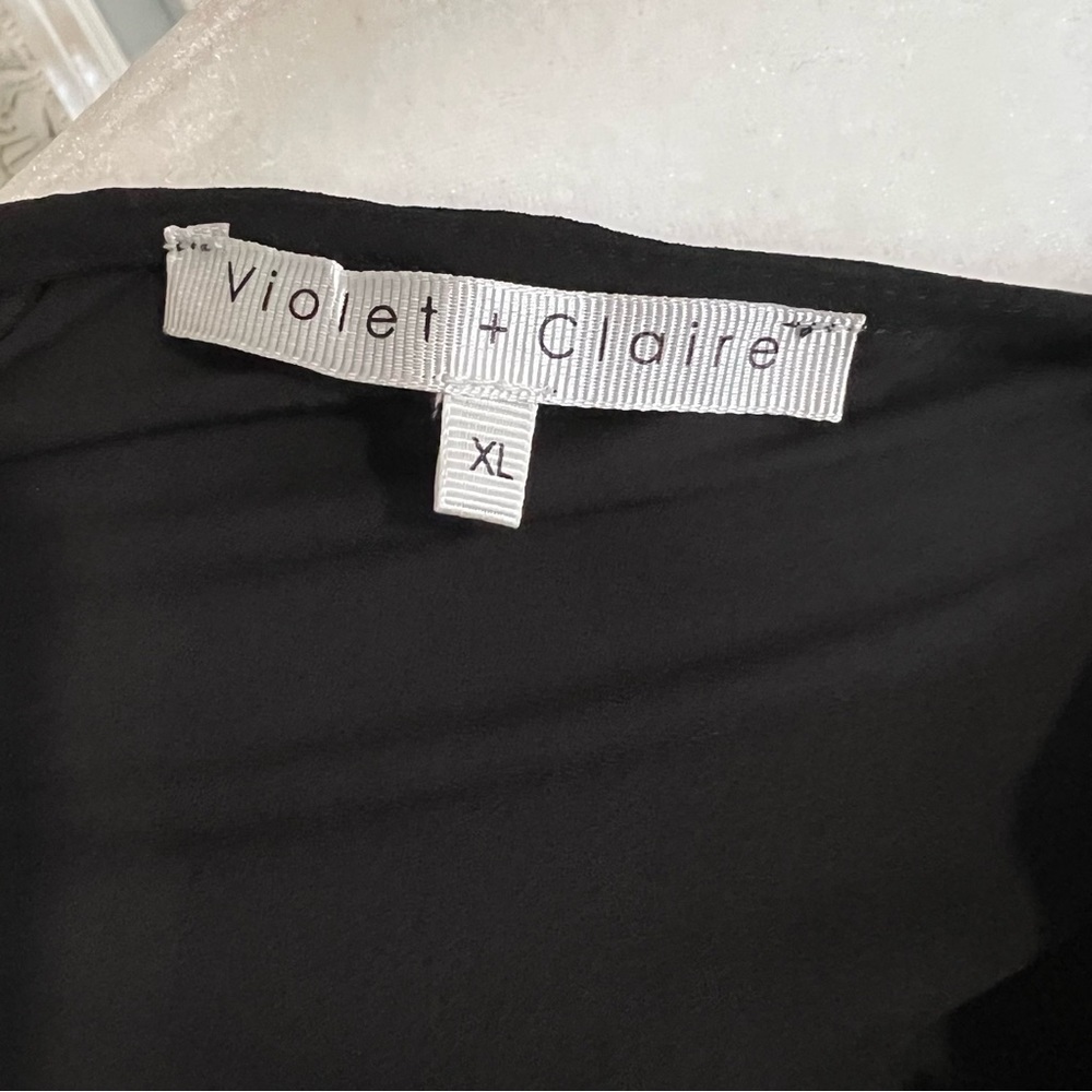 Violet & Claire Bell Sleeve Top - Picture 4 of 4
